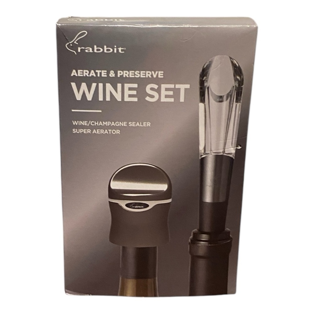 Rabbit Aerator and Preserver Wine Set Color: platinum/ Dark Gray